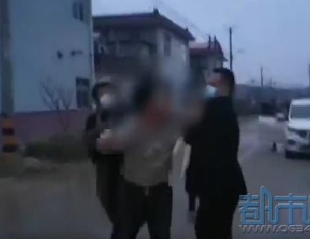 公安爆料被打视频,被打视频引发社会关注 第3张 公安爆料被打视频,被打视频引发社会关注 第3张